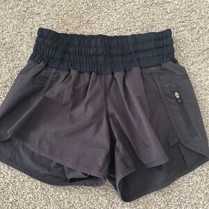 Lululemon low rise Track That Short